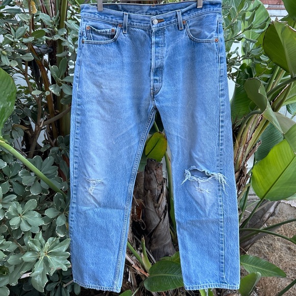 Vintage Y2K Levi’s 501XX Distressed Jeans 36x30 Made in Dominican Republic